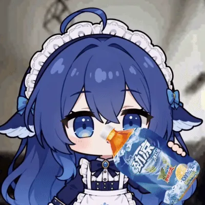 Q版DeepSeek娘双手抱着一大瓶海之盐饮料仰头猛喝，蓝白女仆装配鲸鳍发饰，单幅特写构图。